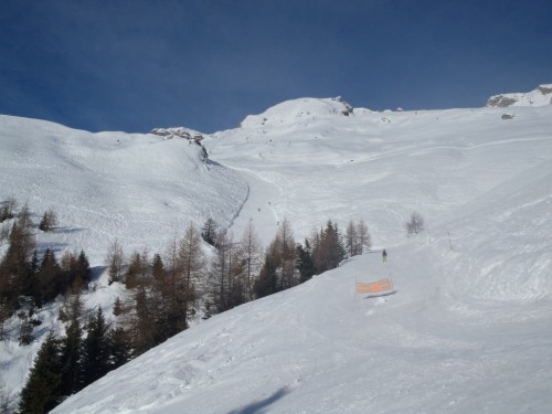 This is a new run, classified black, called Chaux de Duez. We used to ski it as an off-piste run - along with much of the terrain either side of it